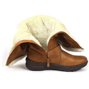 Dream pairs!! Women’s winter boots!! New with Box!